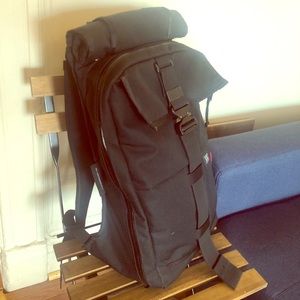 MISSION WORKSHOP BACKPACK RAMBLER BLACK 22/44L.